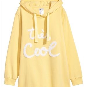 H&M Yellow Sweatshirt (Says Très Cool)
